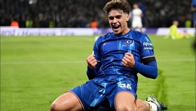 壹号注册入口-包含从里程碑夜尤文图斯手感冰凉到转会期波尔图战术微调，詹姆斯在切尔西比赛中赛事规则更新的词条